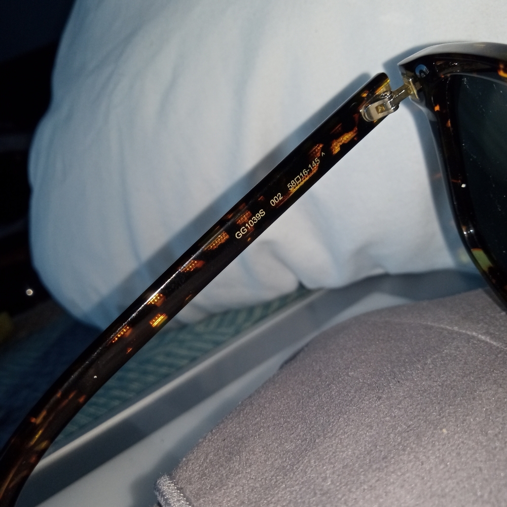 GUCCI - Picture 5 of 6